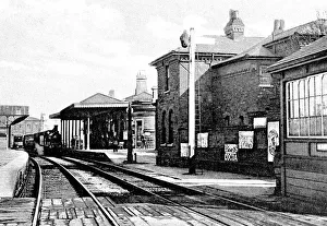 Newark Prints: Newark Midland Railway Station early 1900s