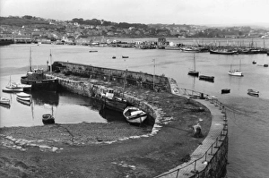 Images Dated 13th September 2011: Newlyn Harbour Wall