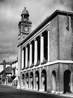 Imposing Gallery: Newport Guildhall
