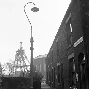 Bolton Prints: Newtown Colliery, Mining