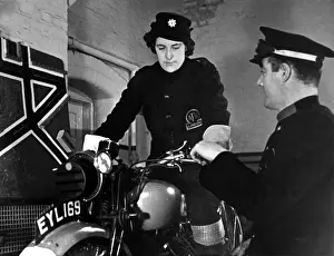 Instruction Prints: NFS dispatch rider training, WW2