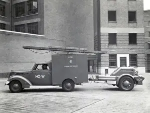 Towing Prints: NFS (London Region No 5) Towing Unit, WW2