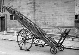 NFS-London Region 50ft wheeled escape ladder, WW2