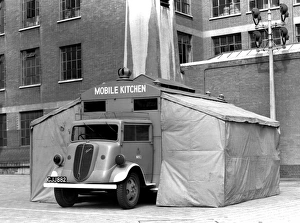 Headquarters Gallery: NFS (London Region) mobile kitchen vehicle