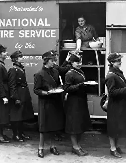 Handing Prints: NFS mobile kitchen in operation, WW2