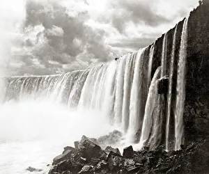 Images Dated 14th October 2015: Niagara Falls, circa 1880s
