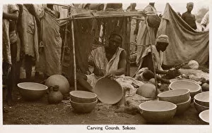 Nigeria, Sokoto - Carving gourds