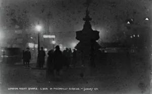Reflects Prints: Night Scene at Piccadilly Circus