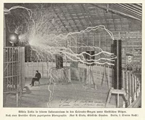 Images Dated 19th October 2007: Nikola Tesla / Himmel Erde