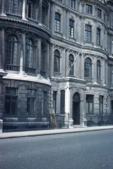 No. 4 Hamilton Place - new fifth floor c. 1960