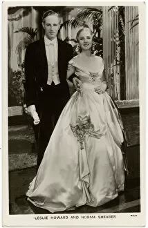 Images Dated 7th April 2017: Norma Shearer with Leslie Howard