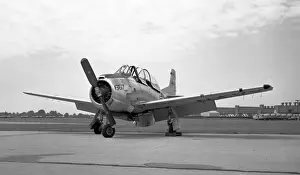 North American T-28B 137667