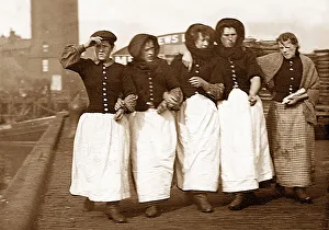 Fishwives Prints: North Shields Fish Girls early 1900s