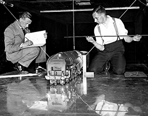 Aerodynamic Gallery: NPL Wind Tunnel Experiment