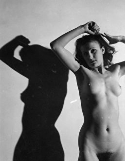 Images Dated 11th January 2012: Nude by Jean Straker