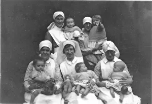 Abbots Gallery: Nurses and children