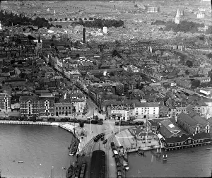Simmonds Prints: O E Simmonds aerial view of Southampton