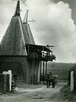 Lift Gallery: Oast Houses and Kiln