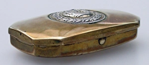 Images Dated 23rd September 2010: Octagonal hinged tin with a German Gott Mit Uns badge