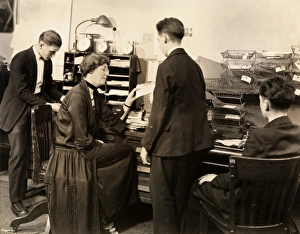 Aeolian Gallery: Office workers