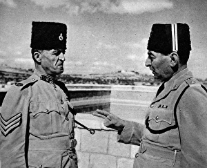 Images Dated 23rd October 2004: Officer and Sergeant of the Palestine Police Force, 1945