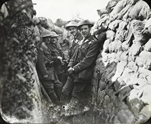 Images Dated 10th October 2012: Officers of the Royal Engineers in a communication trench