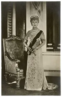 Teck Prints: Official Silver Jubilee Portrait of Queen Mary