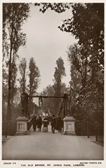 Images Dated 21st March 2011: The Old Bridge, St James Park, London