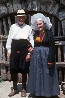 Images Dated 27th August 2019: Old couple dressed in traditional costume near Dubrovnik