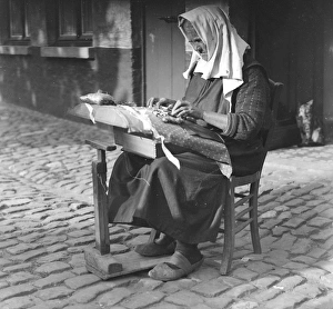 Images Dated 10th September 2012: Old Lace Maker