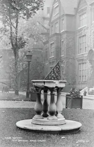 Situated Prints: Old Sundial at Amen Court