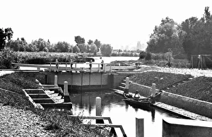 Old Windsor Lock, River Thames