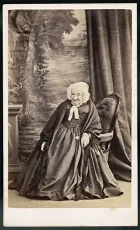 Lorgnette Prints: Old Woman 1860S