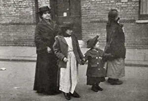 Olive Prints: Olive Malvery as street singer