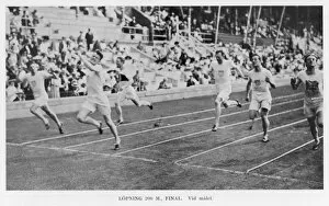 Olympic Games Gallery: OLYMPICS / 1912 / 200M FINAL