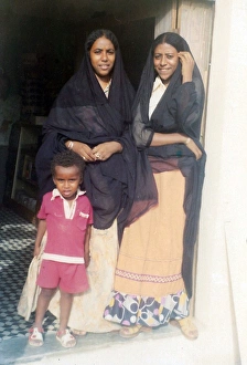 Images Dated 19th July 2016: Omani women in Oman