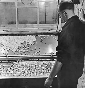Grains Prints: Operating the Velox Plate-Graining Machine