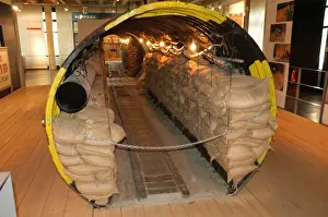 Underground Prints: Operation Gold. Reconstruction of the tunnel built by Americ