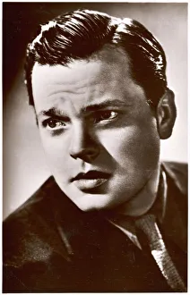 Director Gallery: Orson Welles / Columbia