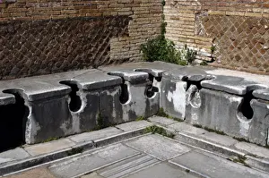 Ostia Antica. Latrine