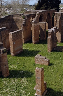Antica Gallery: Ostia Antica. Remains