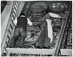 Removing Gallery: Outbreak of WWII - removing Canterburys priceless glass