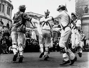 Images Dated 1st March 2012: Oxford Morris Dancers