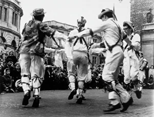 Images Dated 1st March 2012: Oxford Morris Dancers