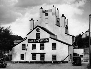 Images Dated 14th March 2011: PACK OF CARDS PUB