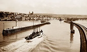 Boulogne Collection: Paddle steamer, Boulogne Harbour, France
