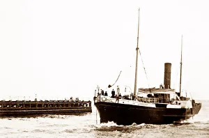 Yare Prints: Paddle steamer on River Yare, Norfolk