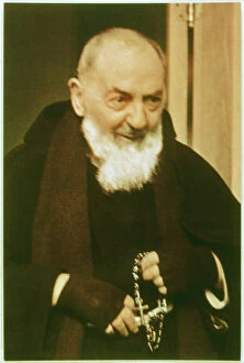 Images Dated 2nd October 2007: PADRE PIO