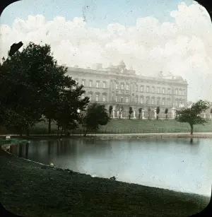 Colonade Prints: Palace