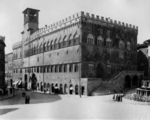 Perugia Prints: Palazzo Pubblico (Town Hall), Perugia, Italy